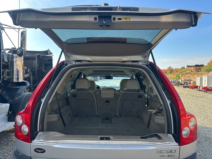 2004-volvo-xc90-image-19