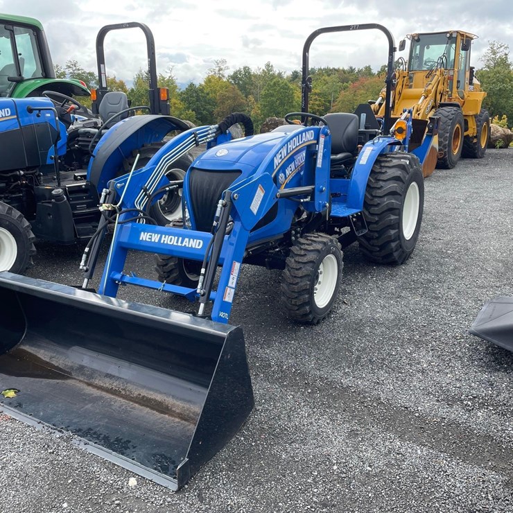 NEW HOLLAND WORKMASTER 35
