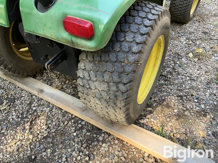 john-deere-317-image-11