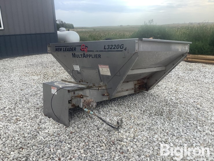 new-leader-l3220g-multapplier-fertilizer-box-image-3