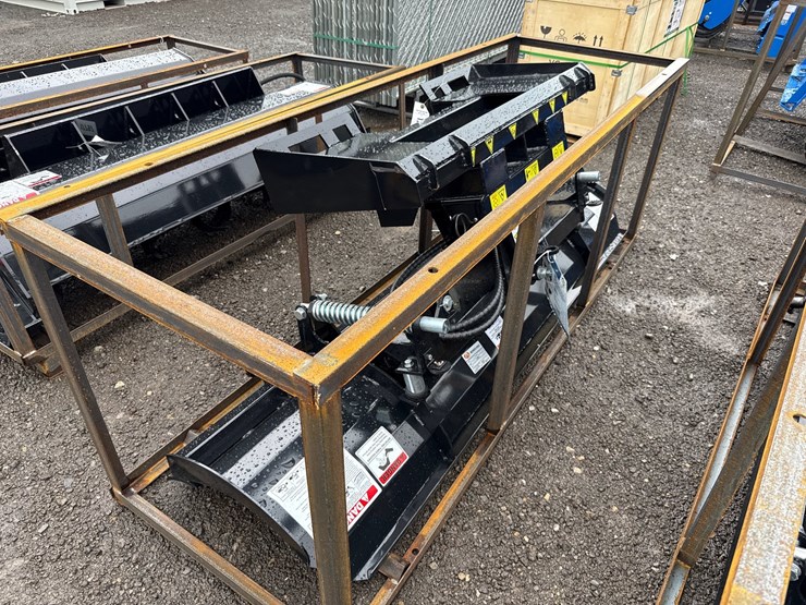 #6046-•-agt-84"-skid-steer-4-way-angle-blade-image-3