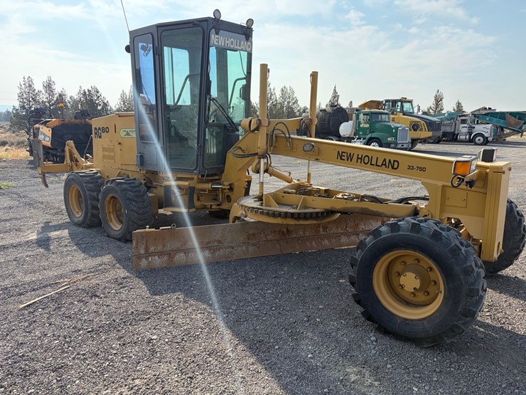2000-new-holland-rg80-image-3