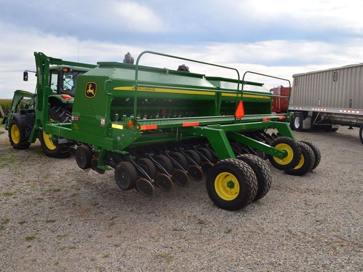 2016-john-deere-1590-image-10