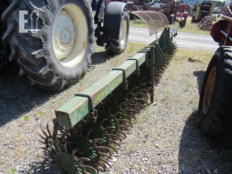 john-deere-400-image-2