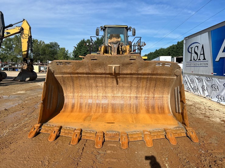 2017-caterpillar-988k-image-8
