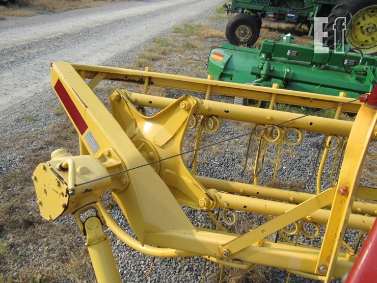 new-holland-rolabar-258-image-3
