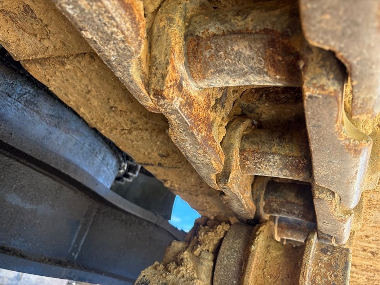 2012-deere-470g-lc-image-119