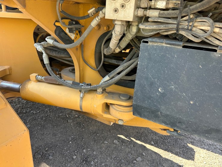 2013-deere-872gp-image-74