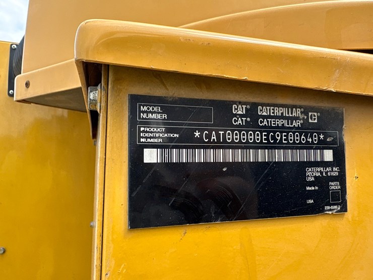 2007-caterpillar-225-kw-image-25