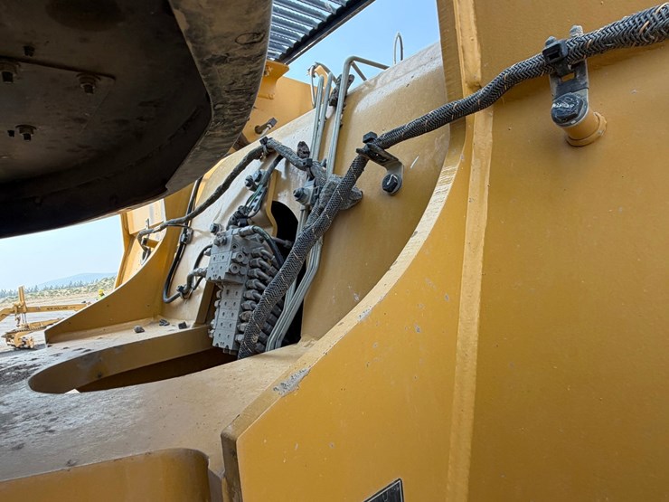 2018-caterpillar-980m-image-42