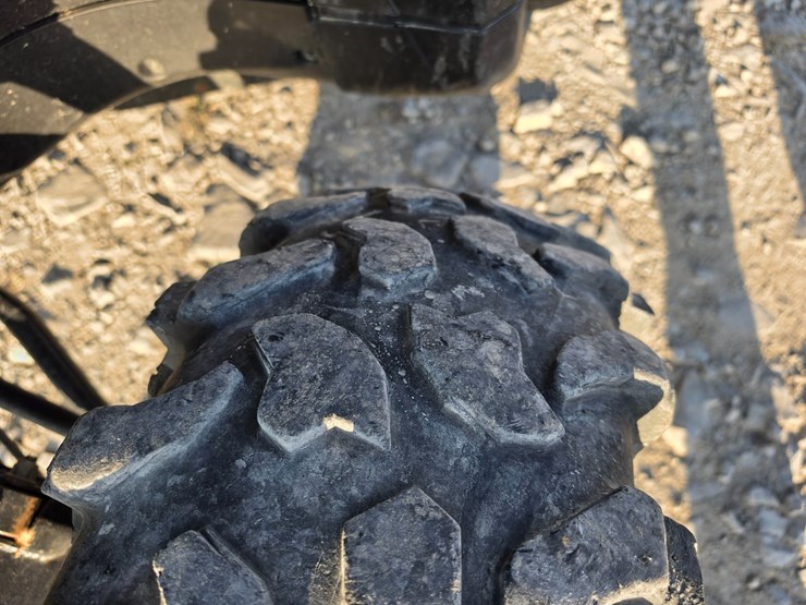 #25284-•-2022-can-am-defender-max-limited-hd10-motorcycle-image-32