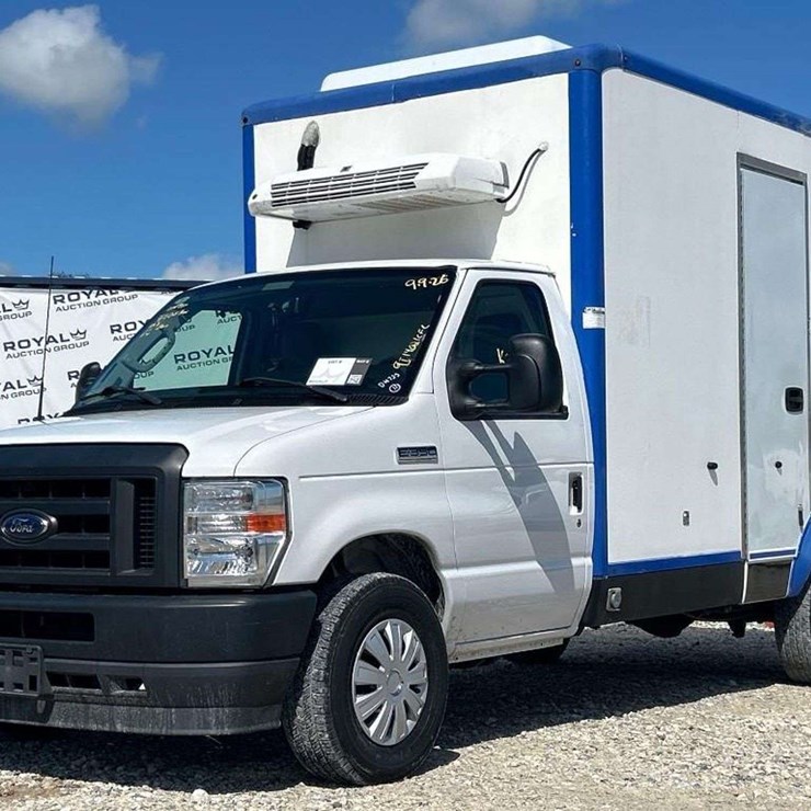 2023 FORD E350