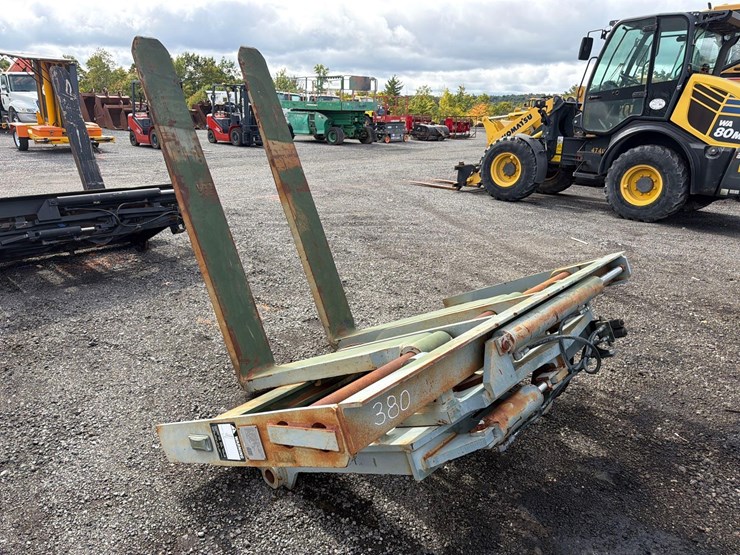 john-deere-624-image-5