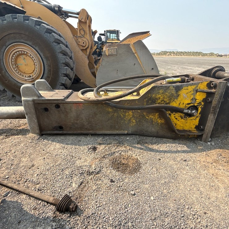#2508 • 2015 Atlas Copco HB 4700 Hydraulic Breaker