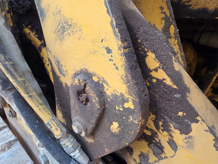deere-555g-image-79