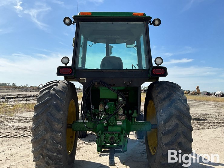 1982-john-deere-4240-image-6
