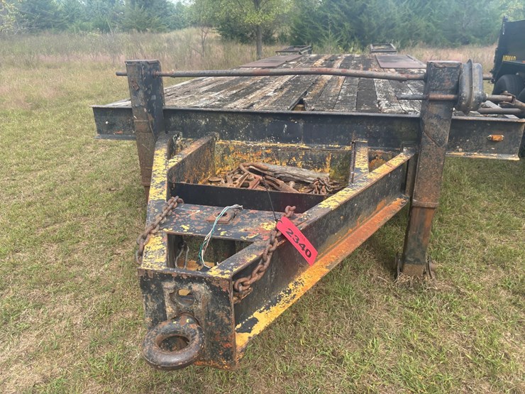 #2340-•-24'-tandem-axle-flatbed-trailer-image-3