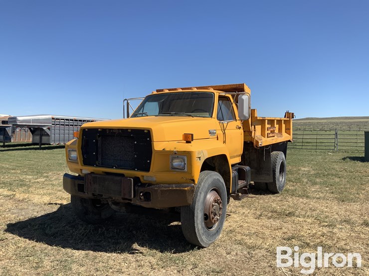 1984-ford-f800-image-1