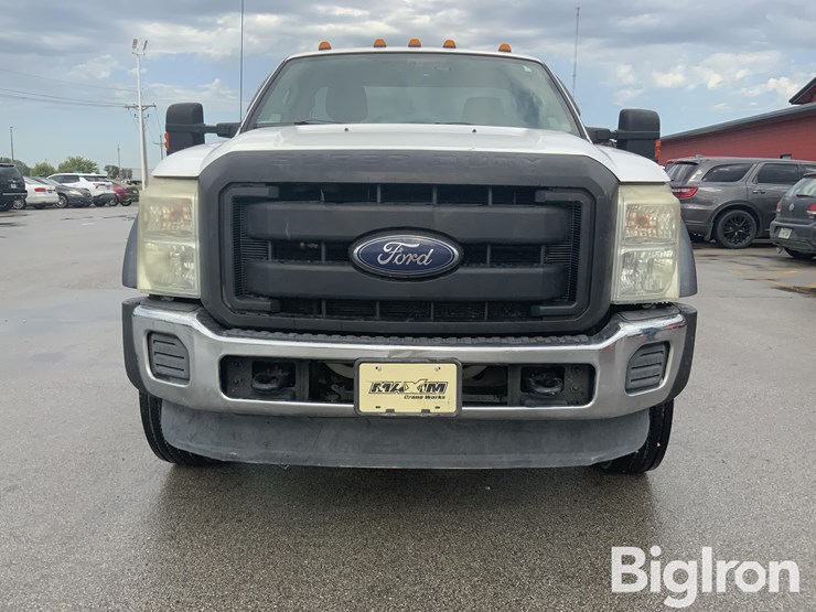 2015-ford-f550-xl-image-2
