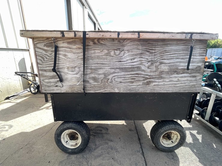 #4074-•-agri-fab-xl-yard-cart-and-lawn-bagger-image-8