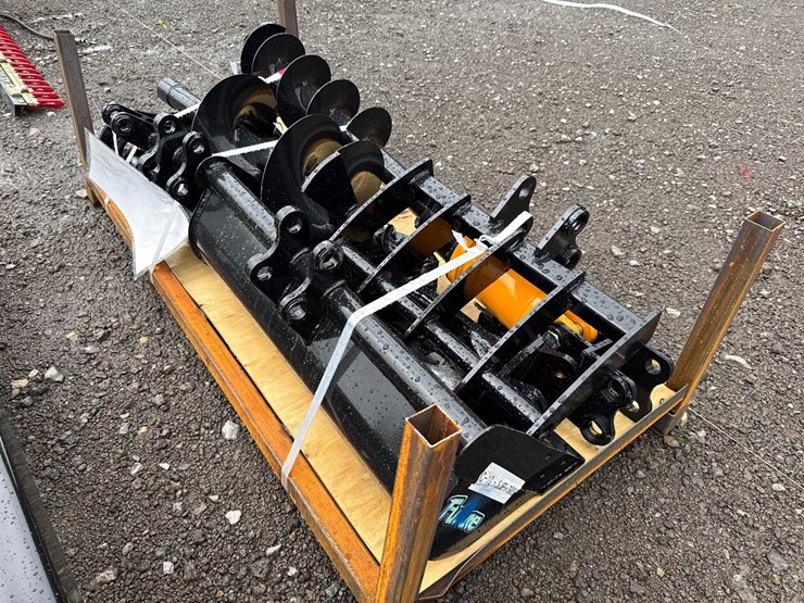 #6075-•-mini-excavator-attachment-package-image-2