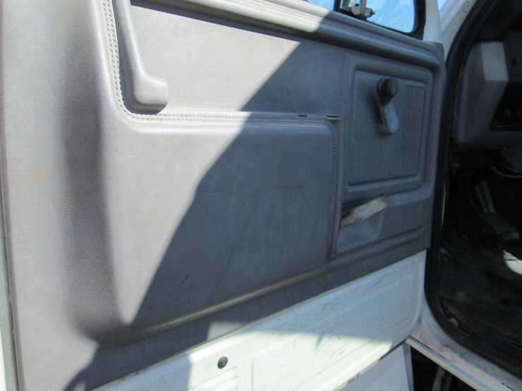 1995-ford-ft900-image-26