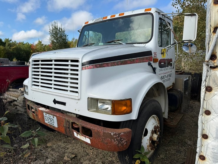 1993-international-4900-image-1