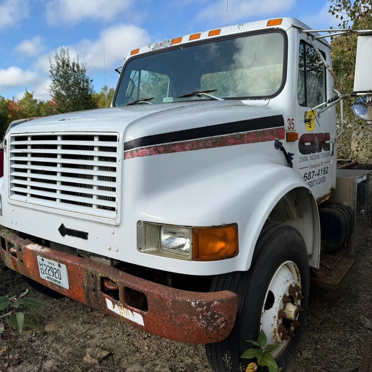 1993 INTERNATIONAL 4900