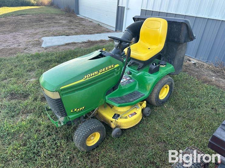 john-deere-lx277-image-1