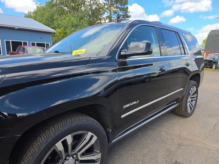2019-gmc-yukon-image-17