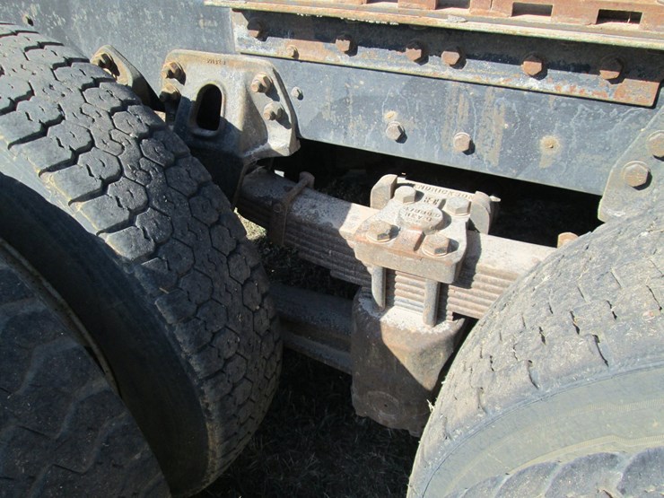 1995-ford-ft900-image-14