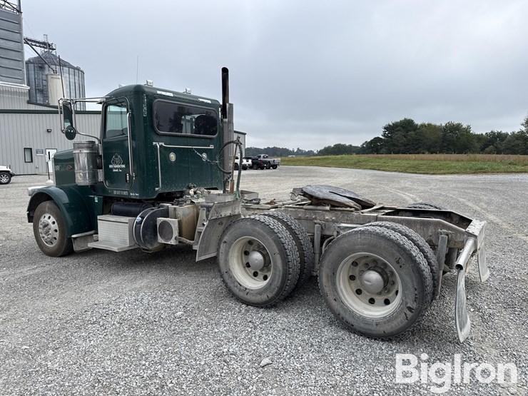 2013-peterbilt-388-image-7