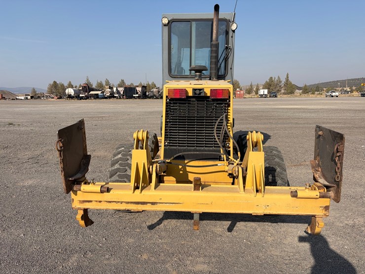 2000-new-holland-rg80-image-6