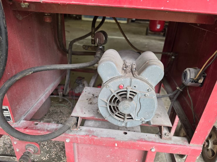 #25273-•-sioux-hot-water-pressure-washer-image-11