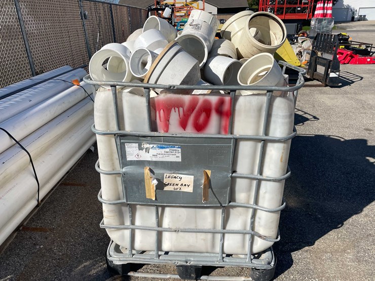 #4021-•-ibc-of-plastic-pipe-fittings-(09)-image-2