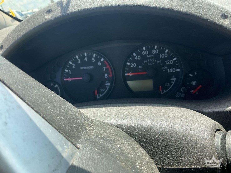 2019-nissan-frontier-image-11