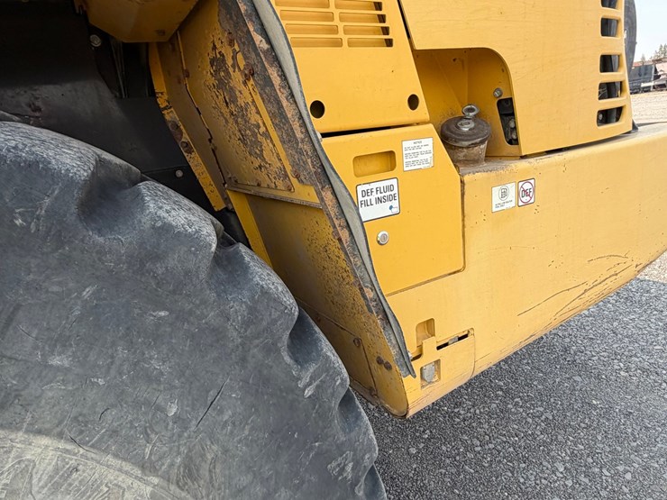 2016-komatsu-hm400-5-image-20
