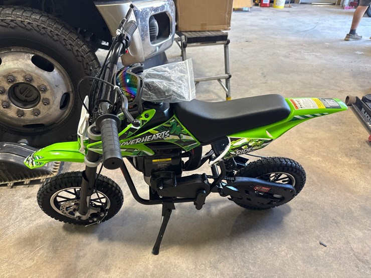 #2499-•-four-stroke-kids-motorcycle-image-1