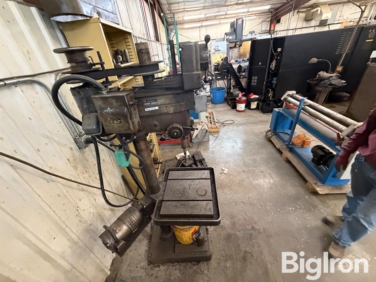 clausing-22v-drill-press-image-4