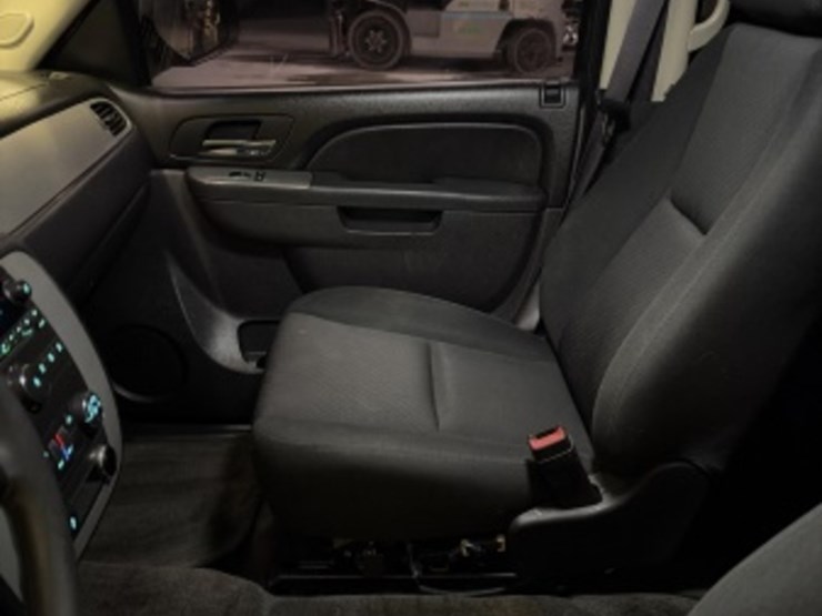 2012-chevrolet-tahoe-image-20