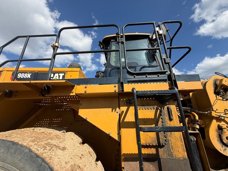 2017-caterpillar-988k-image-76