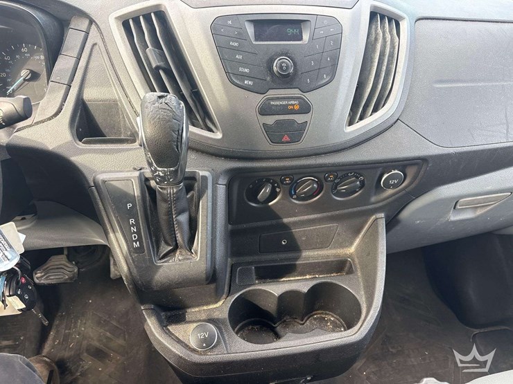 2017-ford-transit-image-15