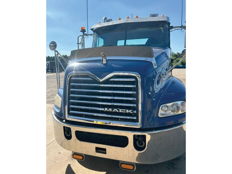 2014-mack-cxu613-image-5
