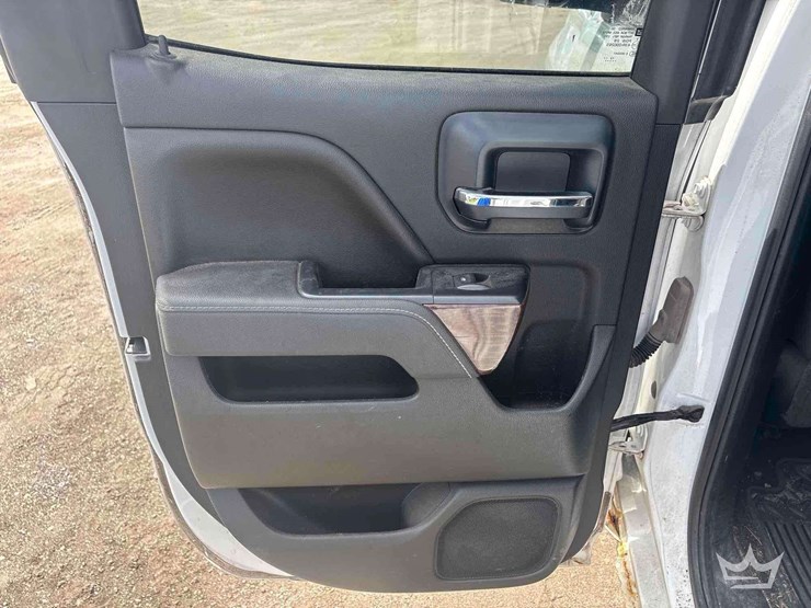 2014-gmc-sierra-1500-4x4-crew-cab-pickup-truck-image-19