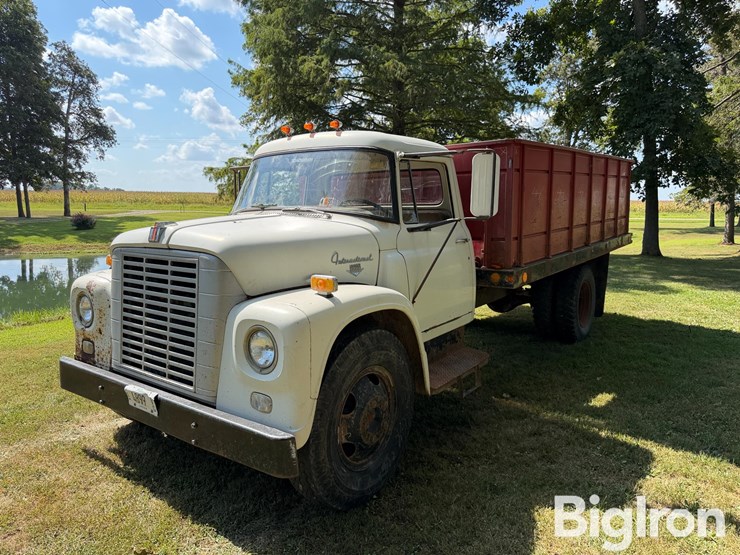 1968-international-loadstar-image-1