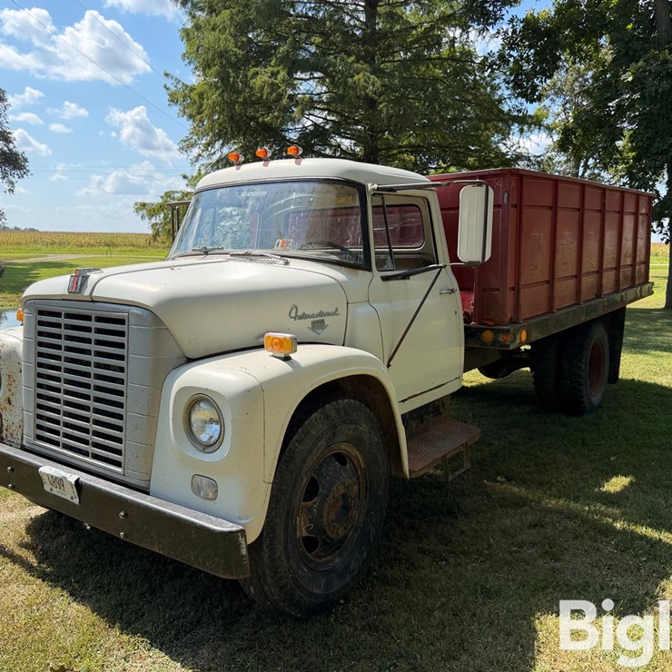 1968 INTERNATIONAL LOADSTAR