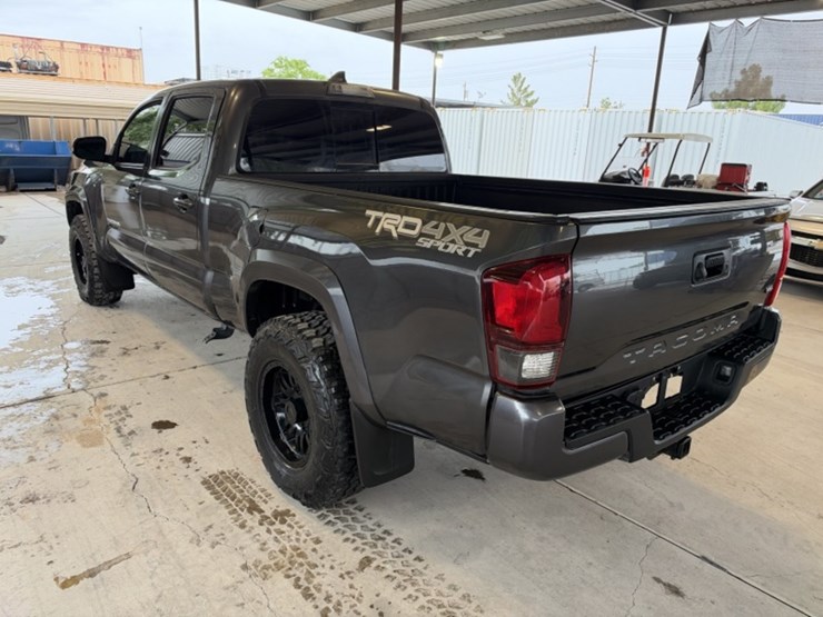 2019-toyota-tacoma-image-7