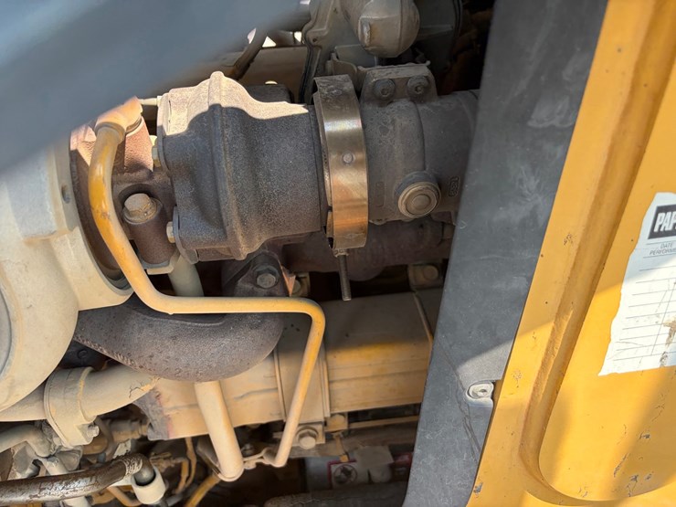 2016-deere-410l-image-83