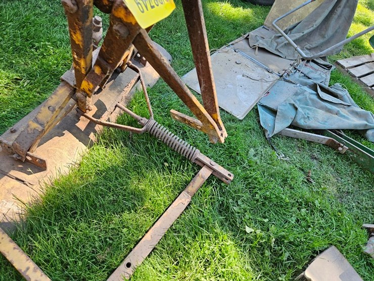 #8749-•-international-cub-front-blade-image-6