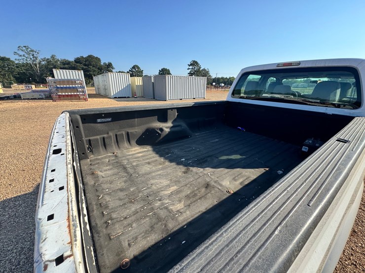 2014-ford-f250-xl-image-6